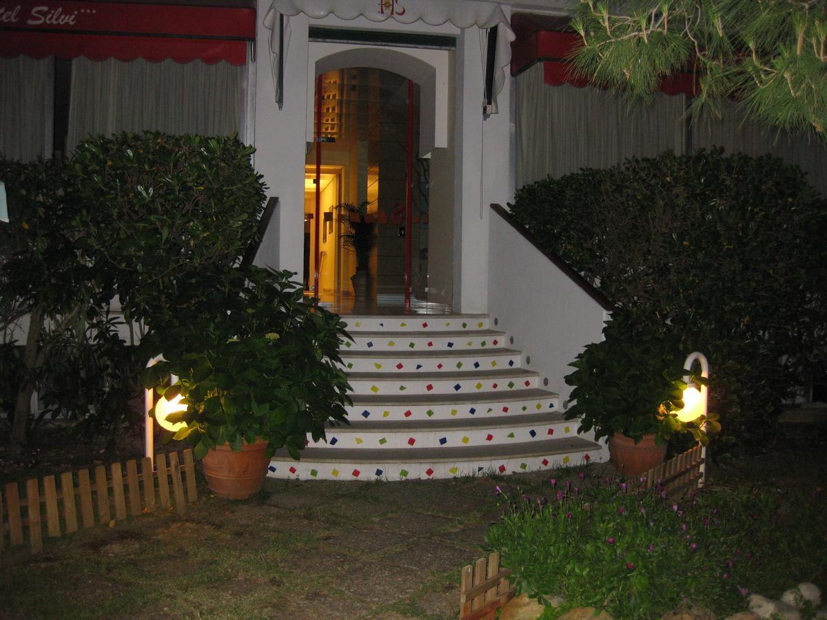 Hotel Silvi Silvi Marina Εξωτερικό φωτογραφία