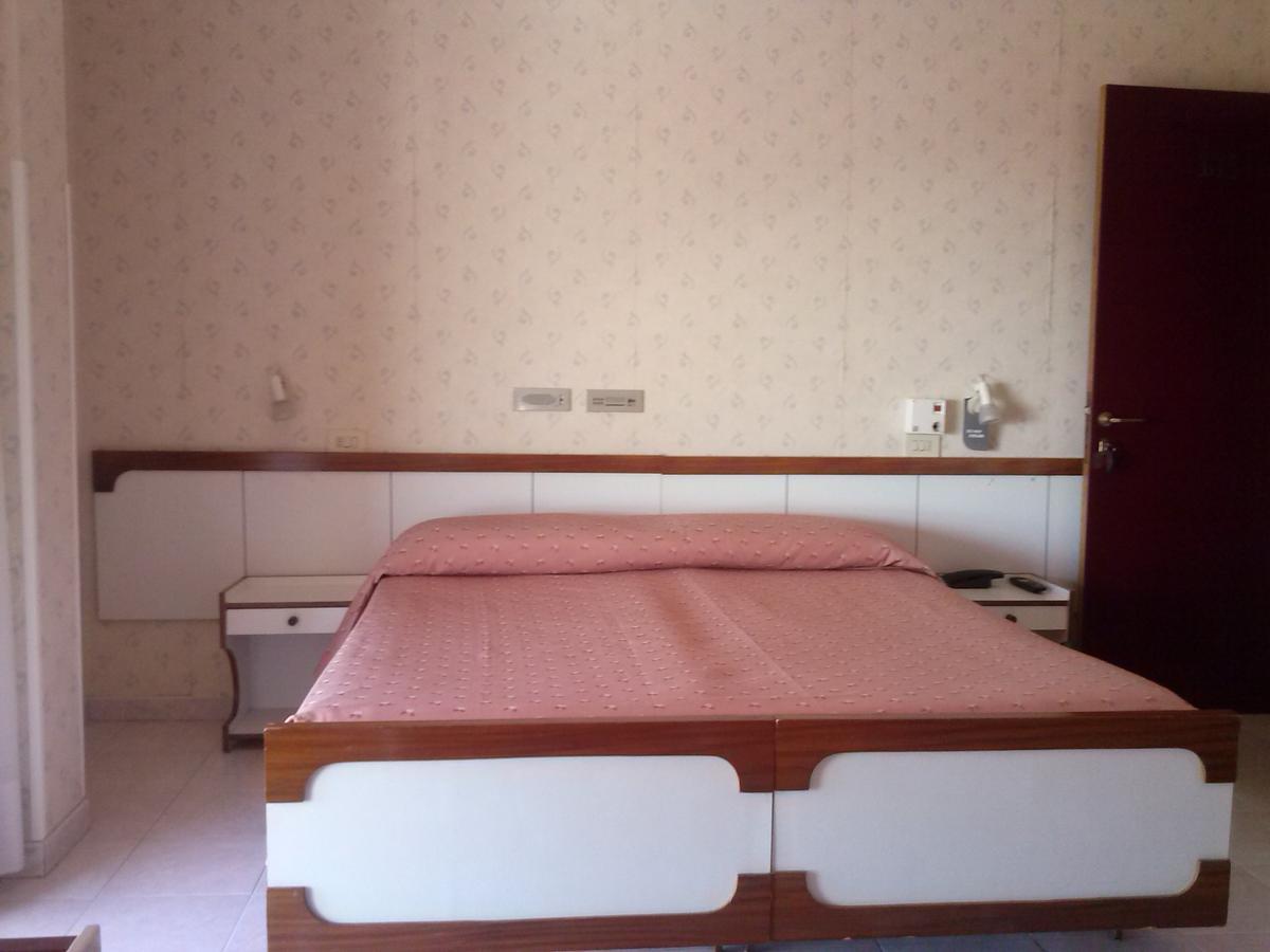 Hotel Silvi Silvi Marina Δωμάτιο φωτογραφία